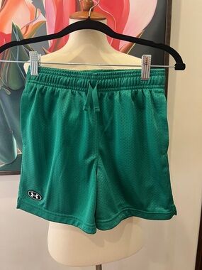 NWOT Under Armour Mesh Shorts